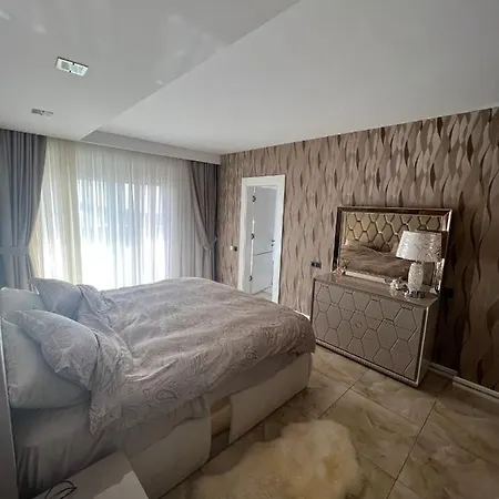 Luxury With Private Pool 阿拉尼亚